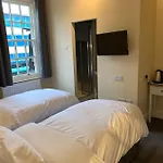 Royal Oak Hotel