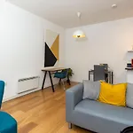 Leicester Luxury Apartments - Cherub
