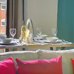Beautiful Victorian 2 Bedroom Flat