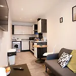 Hoemli Smart City Centre Apartment