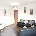 Cozy Apartment Le4 9Jz