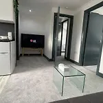 Lovely 2 Bed Apartment By Yo Room- Leicester City- Free Parking