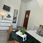 De Luxe Aparthotel