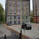Lovely 1 Bedroom Condo In Leicester City