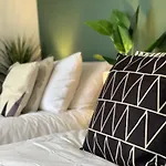 The Avenue Townhouse
