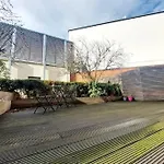 City Apartment With Terrace