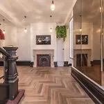 The Pocklington - The Graduate Suite