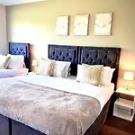 Comfy Casa - Syster Properties Serviced Accommodation Leicester Families, Work