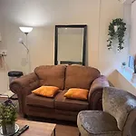 Beautiful 1 Bedroom Maisonette