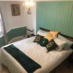 Richard III Luxury Apartment
