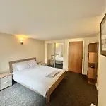 Ensuite Private Room In Central Stylish Flat