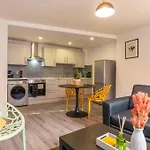 Stunning Brand New One Bed City Apartment
