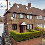 Tetuan House - Syster Properties - Work -Family - Groups Leicester Le3