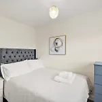 Beautiful 4 Bed In Leicester - Garden - Parking