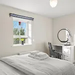 Beautiful 4 Bed In Leicester - Garden - Parking