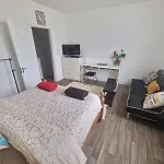 Cosy Split-Level 2 Bed Apartment