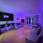 Spacious Apartment With Balcony