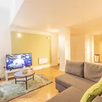 Cosy, Modern City Centre Apartment Free Parking