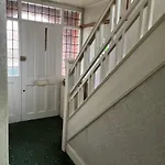 Leicester Uk Compton House Room 2