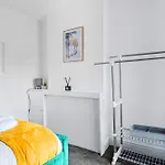 Apartment Near Lri & Dmu