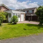 Lindrick Villa- 3Bd Bunglow , Free Parking- Long Stays