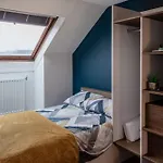 For Students Only Four And Five Bed Non-Ensuites At Regents Court In Leicester