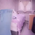 Bedroom In Ground Floor Masionete, Leicester City, Le3