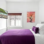 5 Bedroom Large Home For Contractors, Families And Groups