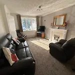 Hinckley Home Sleeps 5 Complete House