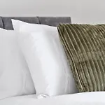 Cosy Holiday Home Perfect For Business & Families