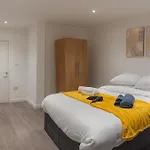 2Br-Sleeps5-Citycentre-Ws98