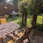 Bright Double Room Approx 2 Mile From City Centre