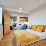For Students Only Fully-Furnished Studios At The Summit In Leicester