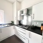 Syster Properties - Glenfield Bungalow