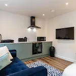 Haven - Comfortable Studio Apartment 8