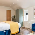 Style - Comfortable Studio Apartment 7