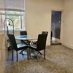 Housesleeps6-Garden-Freeparking-Wifi-Cityretreat