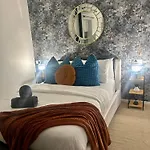 2 Bed House, Dmu, Exclusive Area, Central Location