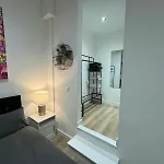 Lt Apartments Studio - Free Street Parking Old
