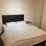 Room In Guest Room - Double Room In Leicester