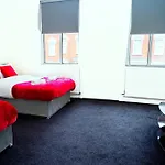 Exquisite City Centre 5 Bedroom House - Lt Villa