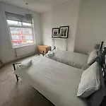3 Bedroom House Close To City
