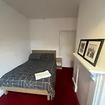 3 Bedroom House Close To City