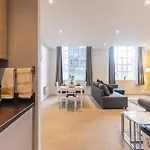 Spacious Apartment City Centre