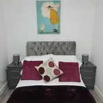 Sav Apartments - 2 Bed Cosy Flat Saffron Leicester