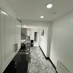 Property Malak Homes - Vernon