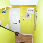 Simlar Luxury Stay, Parking, Wi-Fi, Basketball Court