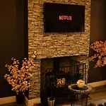 Cozy And Stylish 2 Bedroom Home