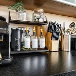 City Centre Luxury Penthouse With Balcony, Terrace & Free Parking