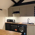 1 Bed Flat In City Centre